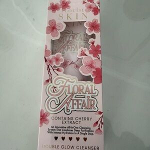 P.Louise Floral Affair Double Glow Cleanser - Pink New In Box Sealed